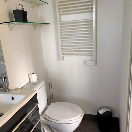 Cosy Avec Vue Panoramique Sur Le Cantal *