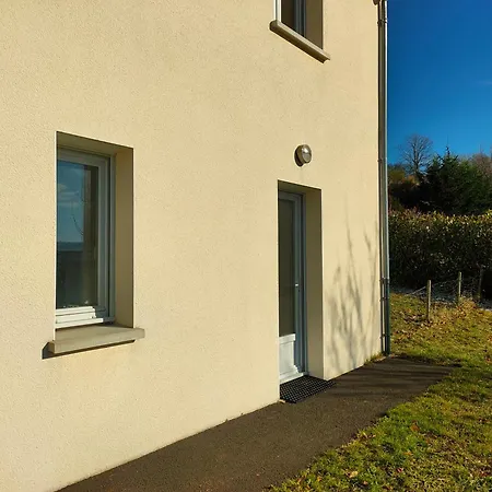 Cosy Avec Vue Panoramique Sur Le Cantal Lägenhet *